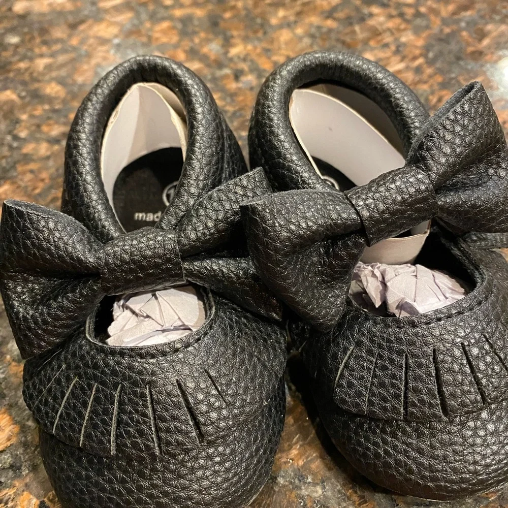 Baby Girl moccasins. Brand new ! Size 12